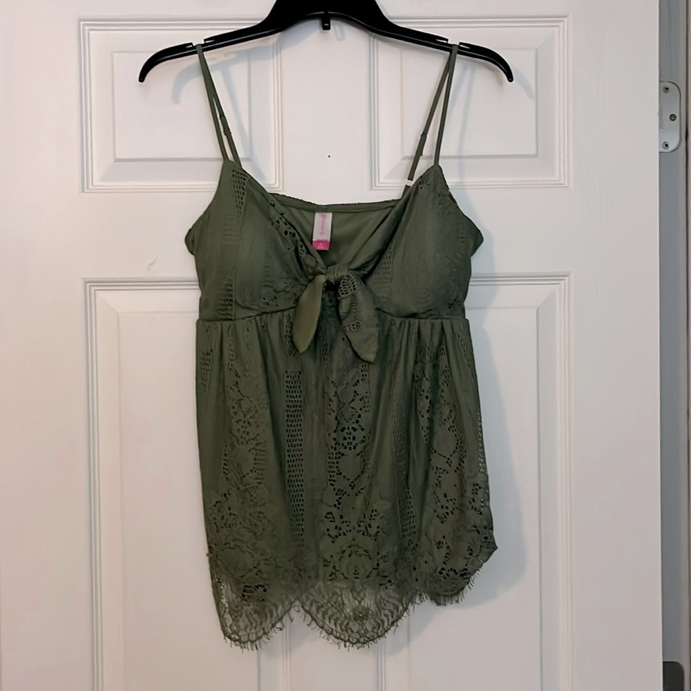 NWOT JUNIORS SPAGHETTI STRAP BLOUSE : SIZE MEDIUM